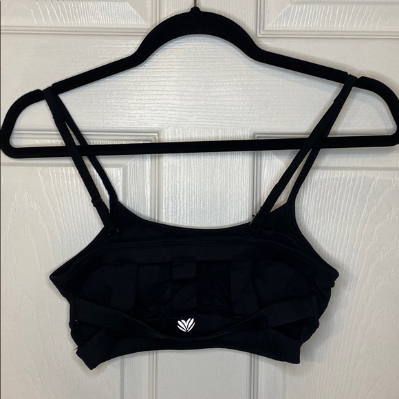 🌺 4 for $25 Forever21 Sports Bra - Picture 2 of 3